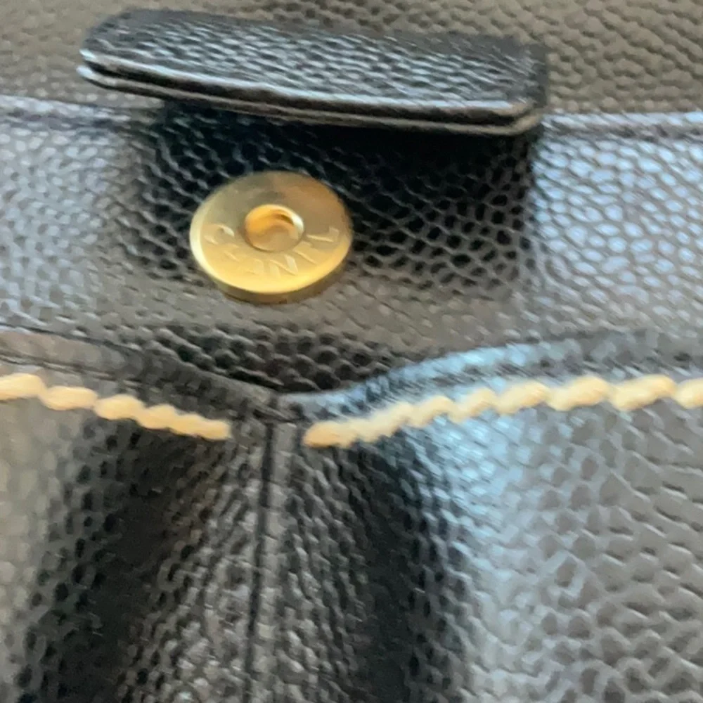 AUTH CHANEL BLACK BAG CAVIAR LEATHER STUNNING
